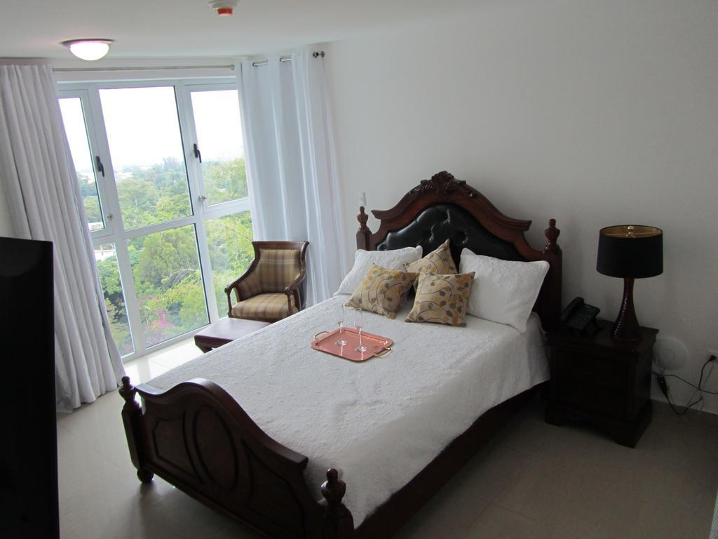 Gala Tower Condo & Hotel Petionville Ngoại thất bức ảnh