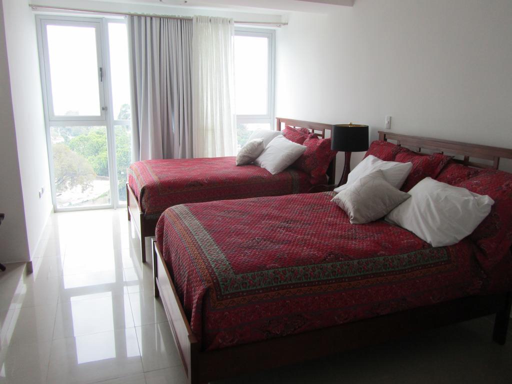 Gala Tower Condo & Hotel Petionville Ngoại thất bức ảnh