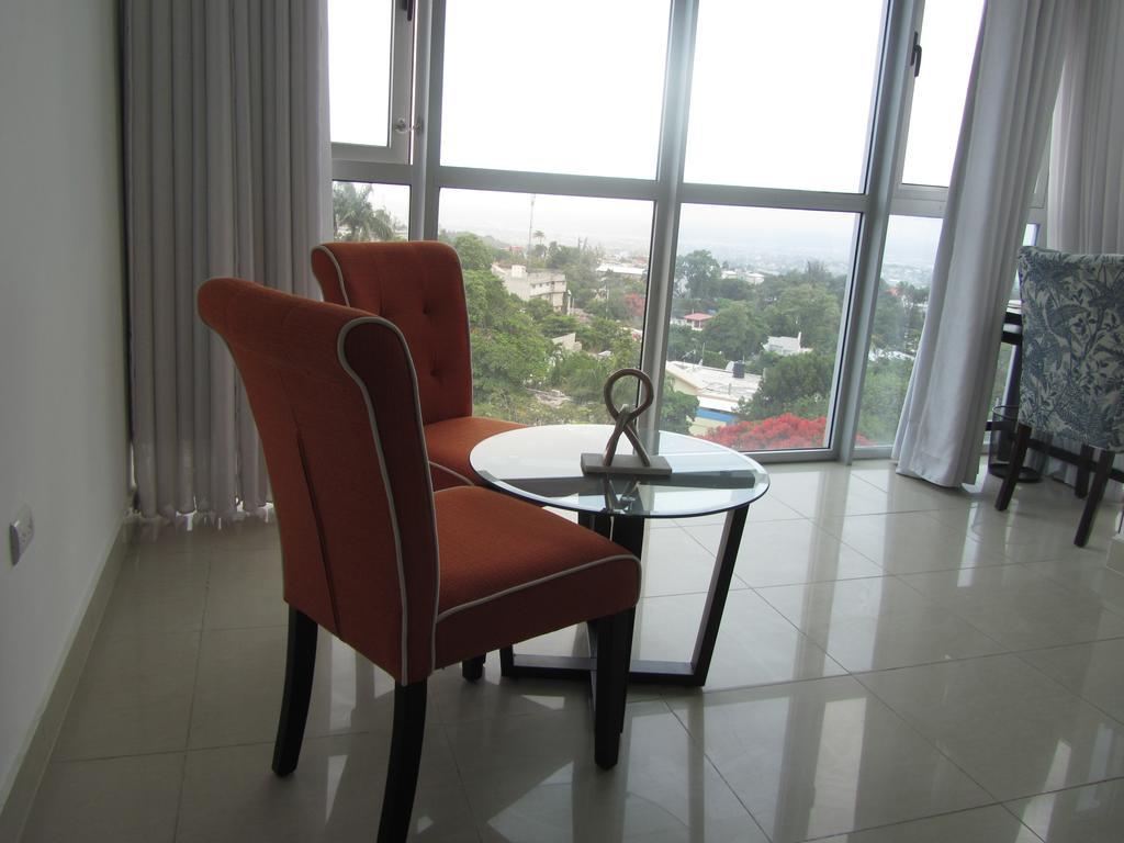 Gala Tower Condo & Hotel Petionville Ngoại thất bức ảnh