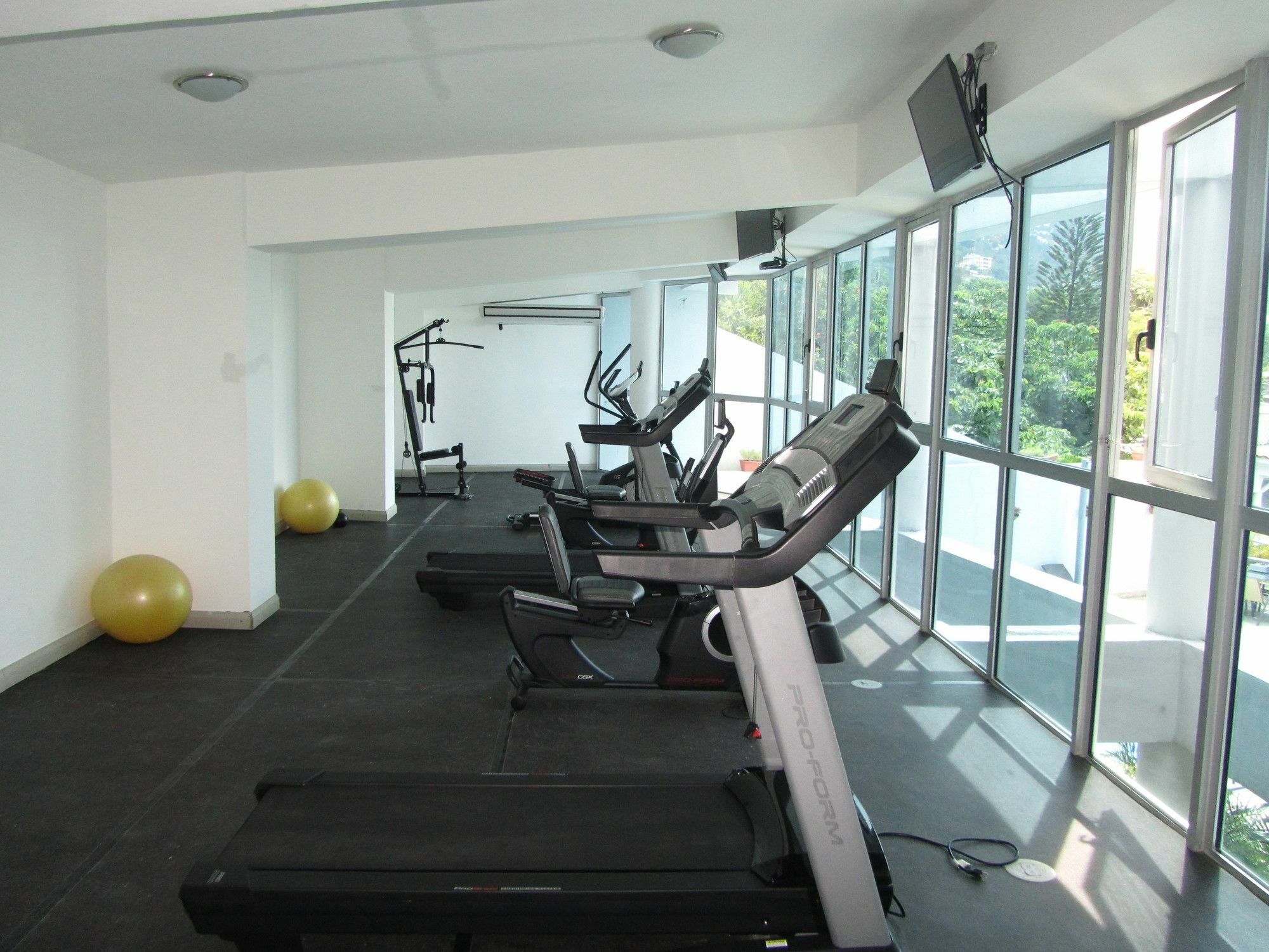 Gala Tower Condo & Hotel Petionville Ngoại thất bức ảnh